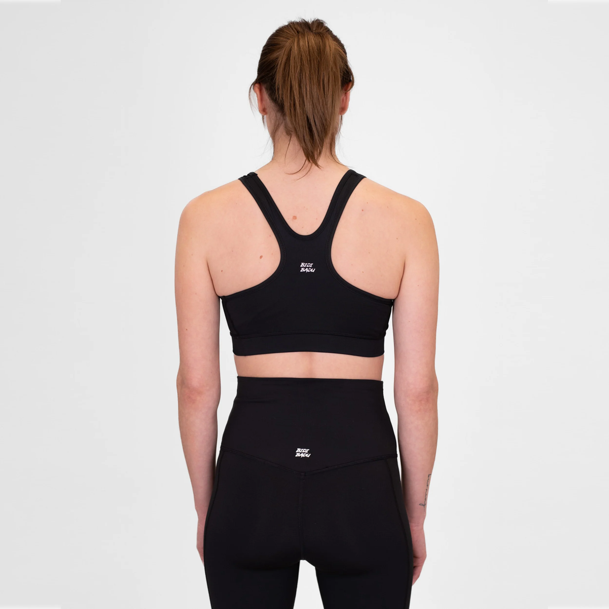 Crew Medium Support Sujetador Deportivo Mujeres-Negro - Image 6