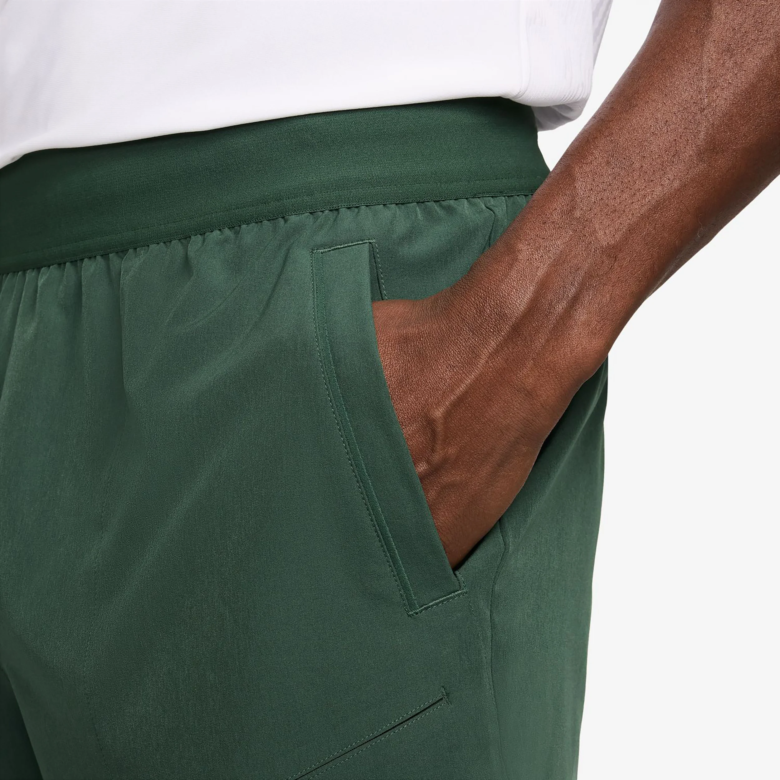 Alcaraz Court Dri-FIT Advantage 6in Shorts Hombres-verde oscuro - Image 4