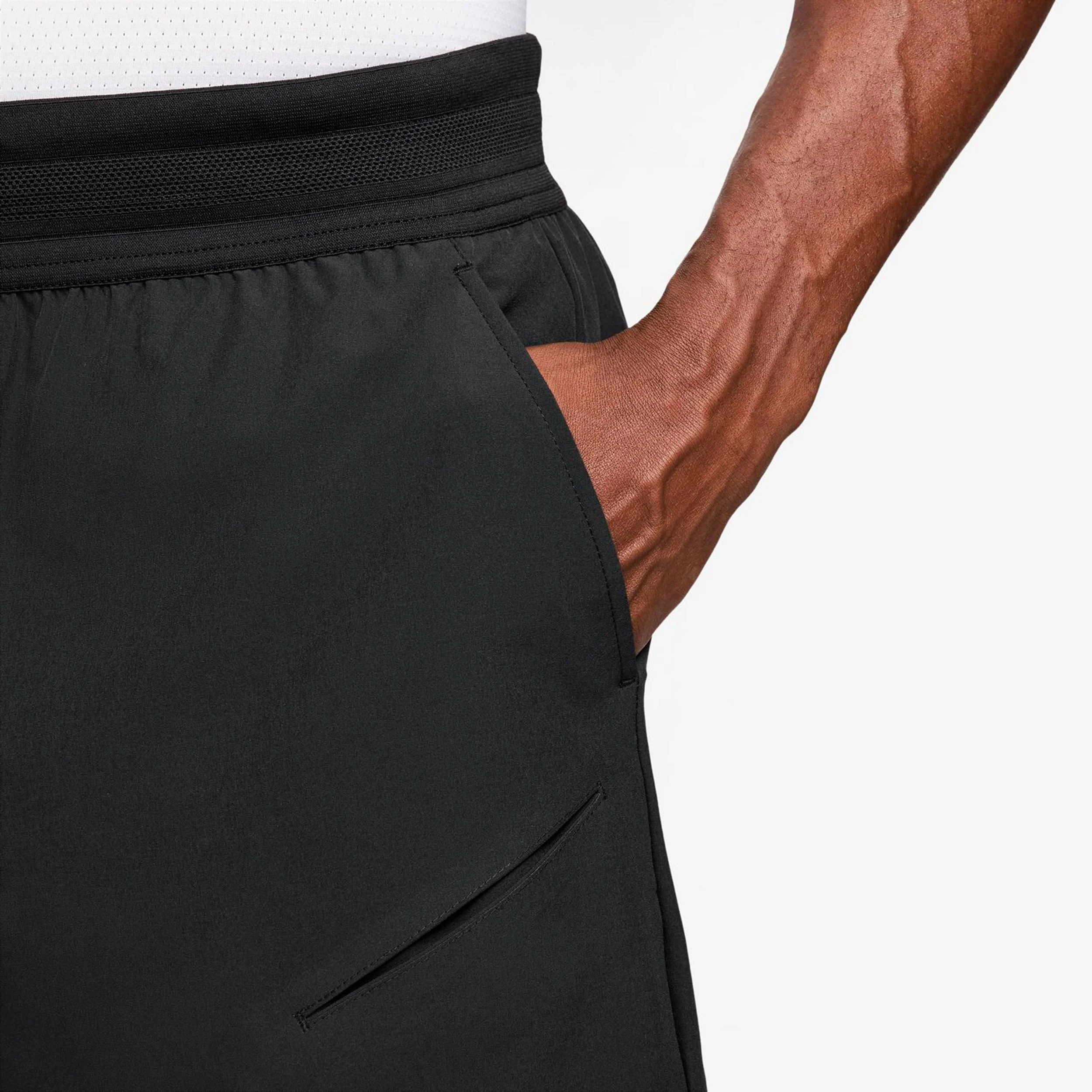 Carlos Alcaraz Court Dri-Fit Slam Shorts Hombres-negro, verde - Image 4
