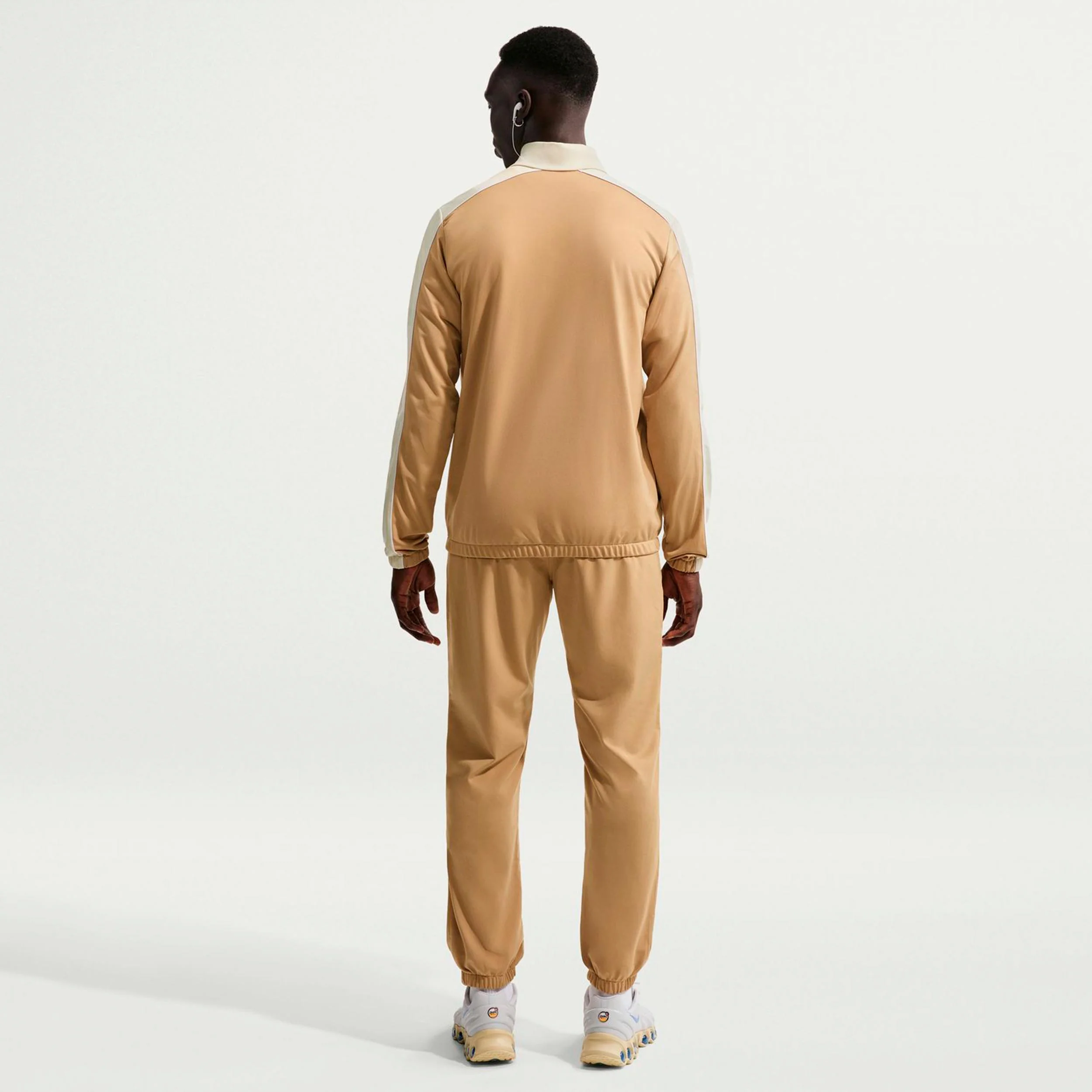Club Chándal Hombres-beige, caqui - Image 3