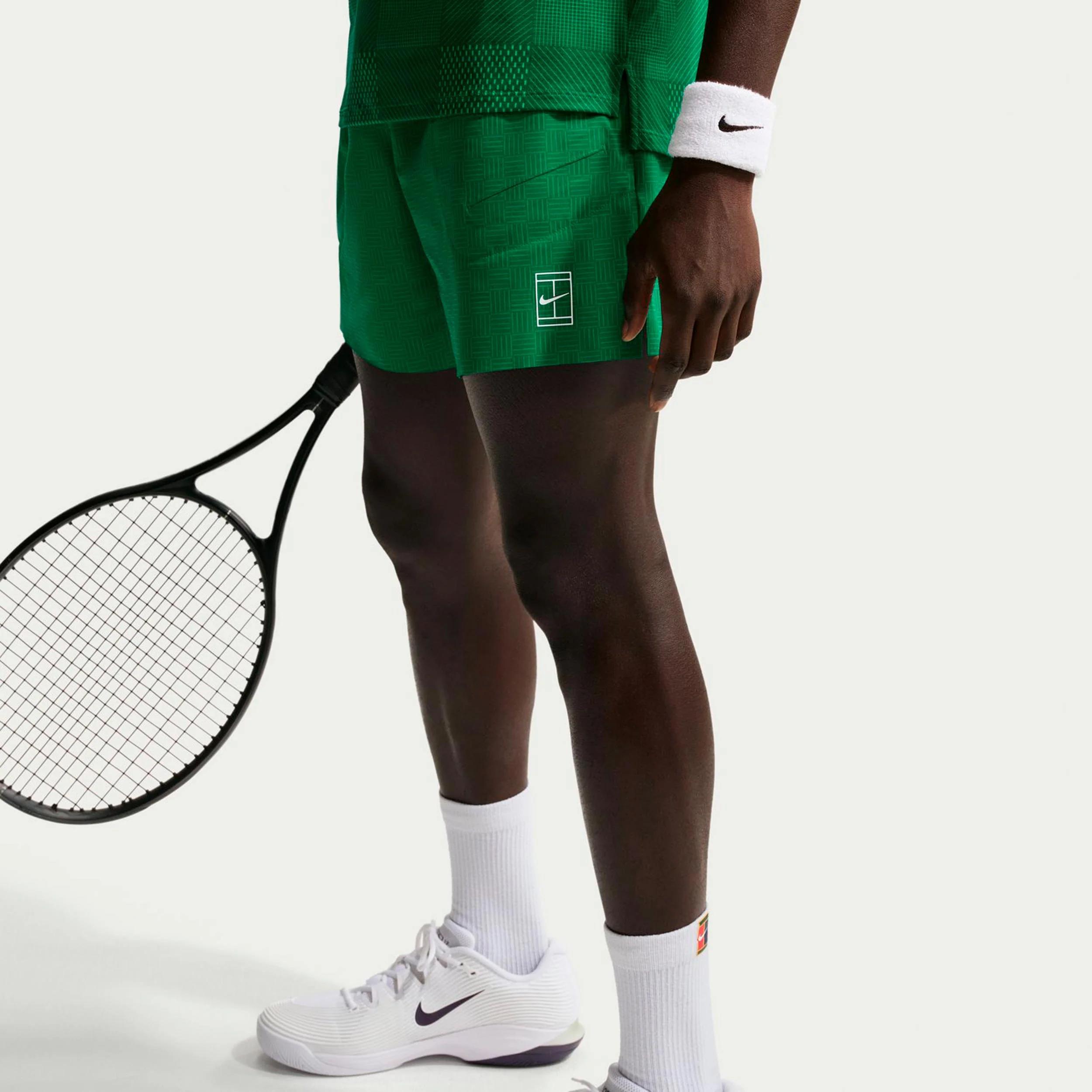 Court Dri-Fit Advantage 6in Shorts Hombres-verde - Image 4