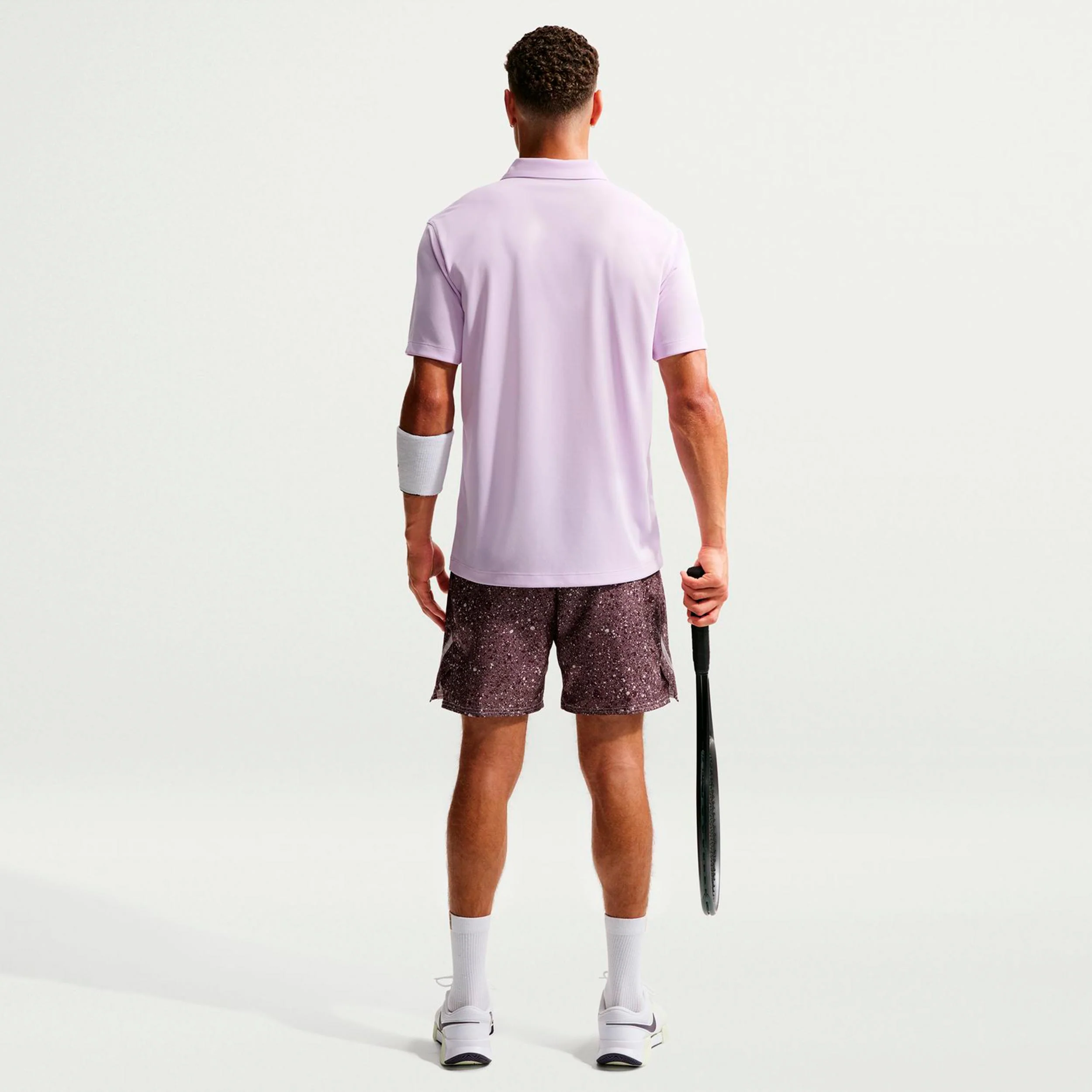 Court Dri-Fit Victory 7in Shorts Hombres - malva, multicolor - Image 3