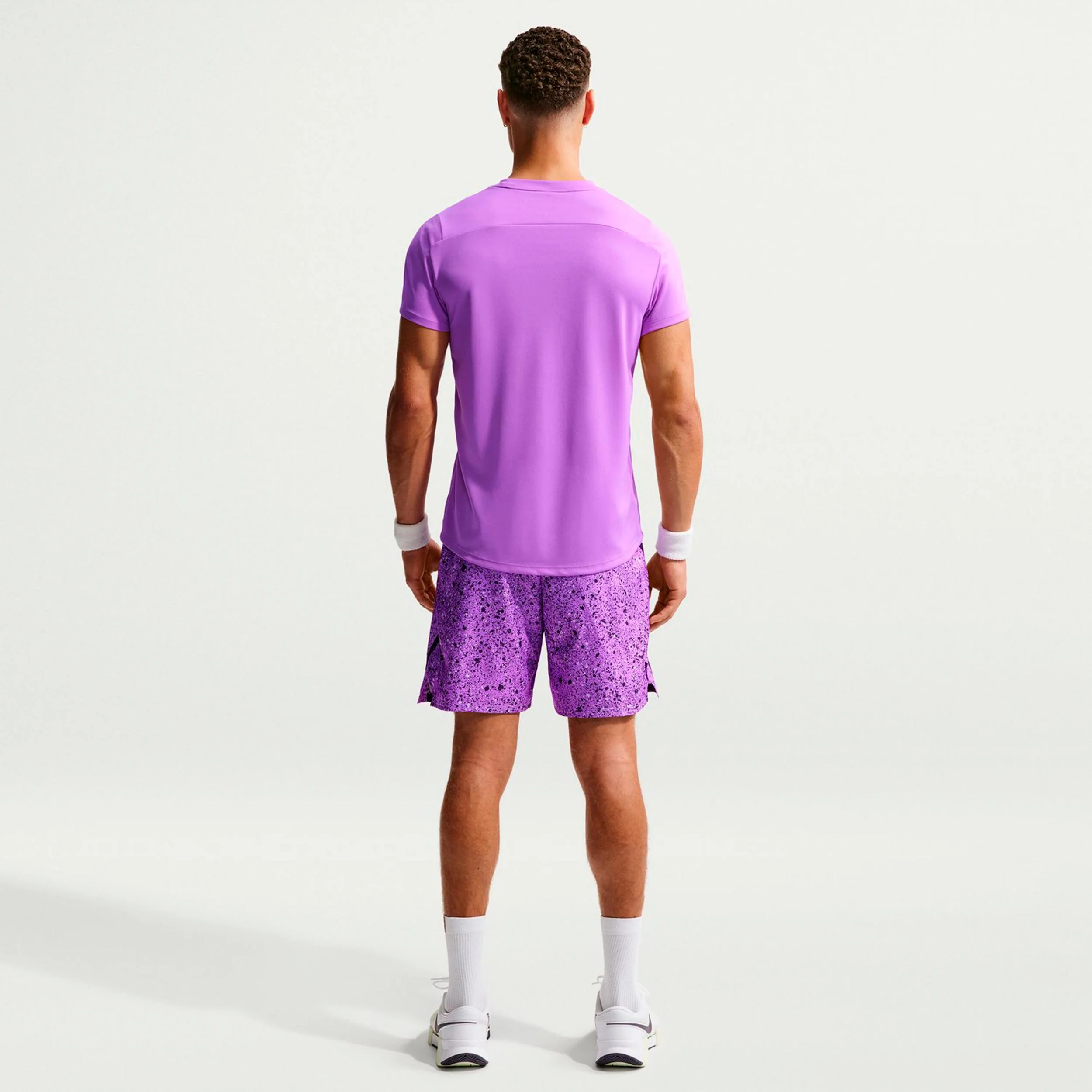 Court Dri-Fit Victory 7in Shorts Hombres - violeta - Image 3