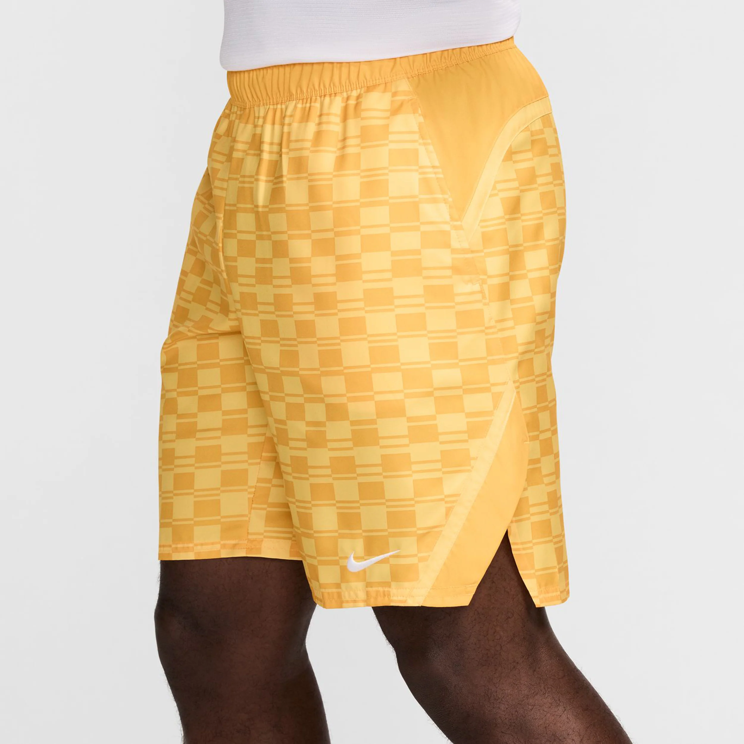 Court Dri-Fit Victory 9in Shorts Hombres-Amarillo,Blanco - Image 7