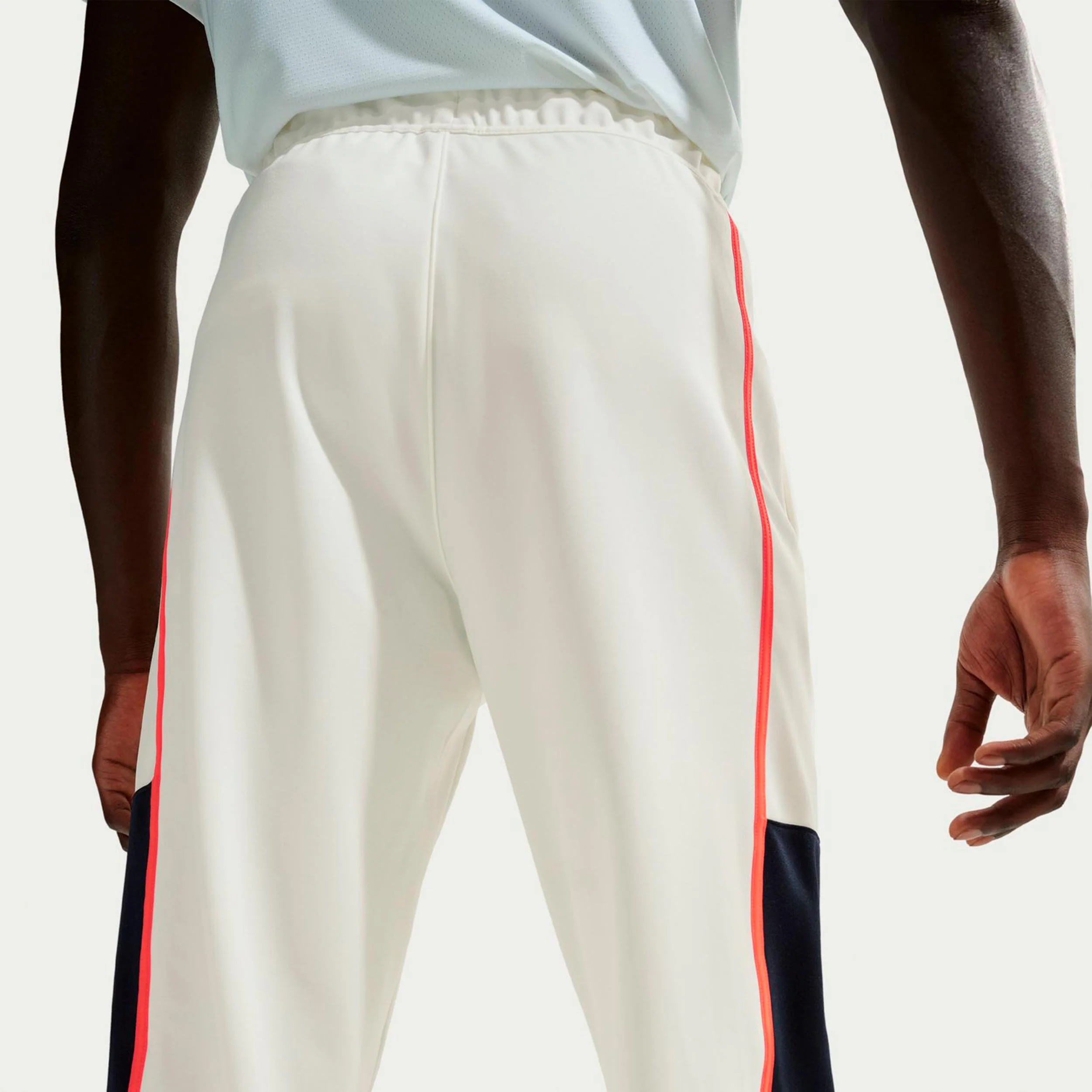 Court Heritage Pantalón de entrenamiento Hombres-crema, naranja - Image 5