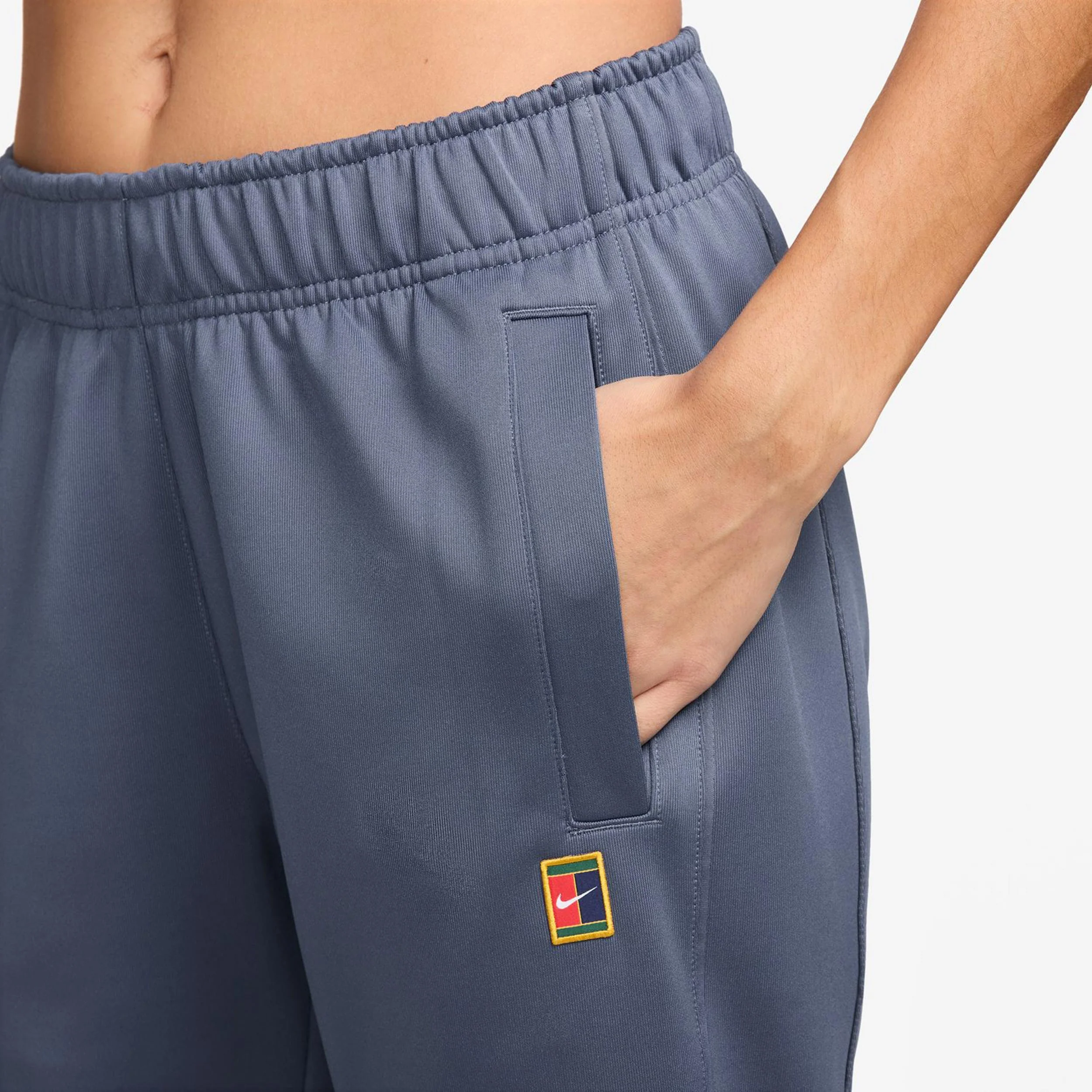 Court Mid Rise Polyknit Heritage Pantalón De Entrenamiento Mujeres-Azul-gris - Image 3