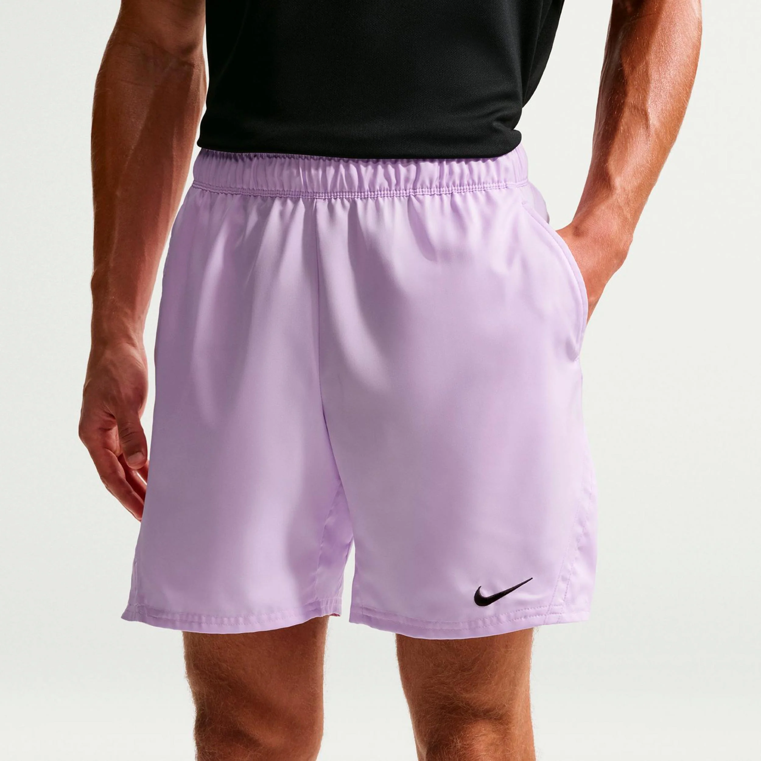 Court Victory Dri-Fit 7in Shorts Hombres - morado, negro