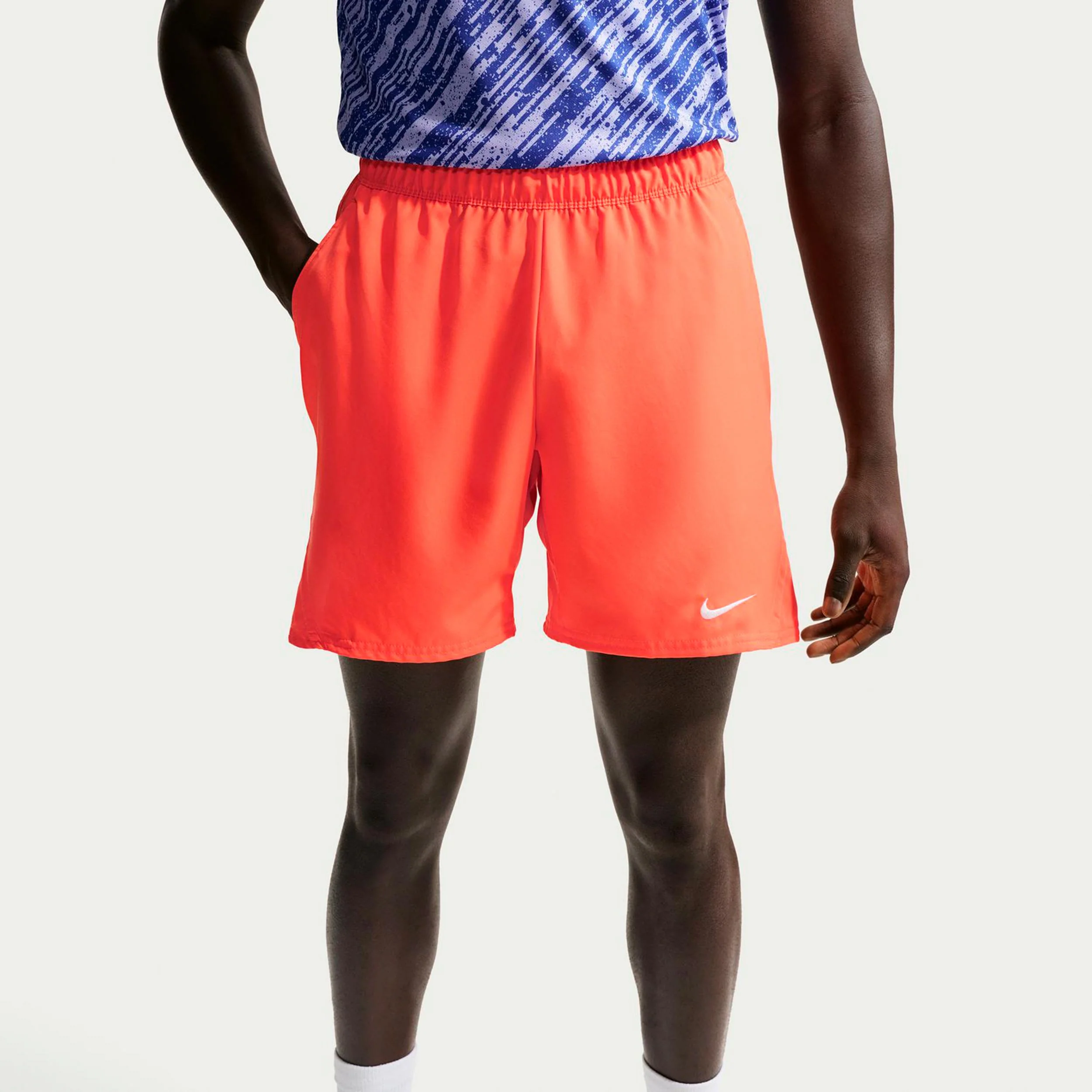 Court Victory Dri-Fit 7in Shorts Hombres - naranja, naranja
