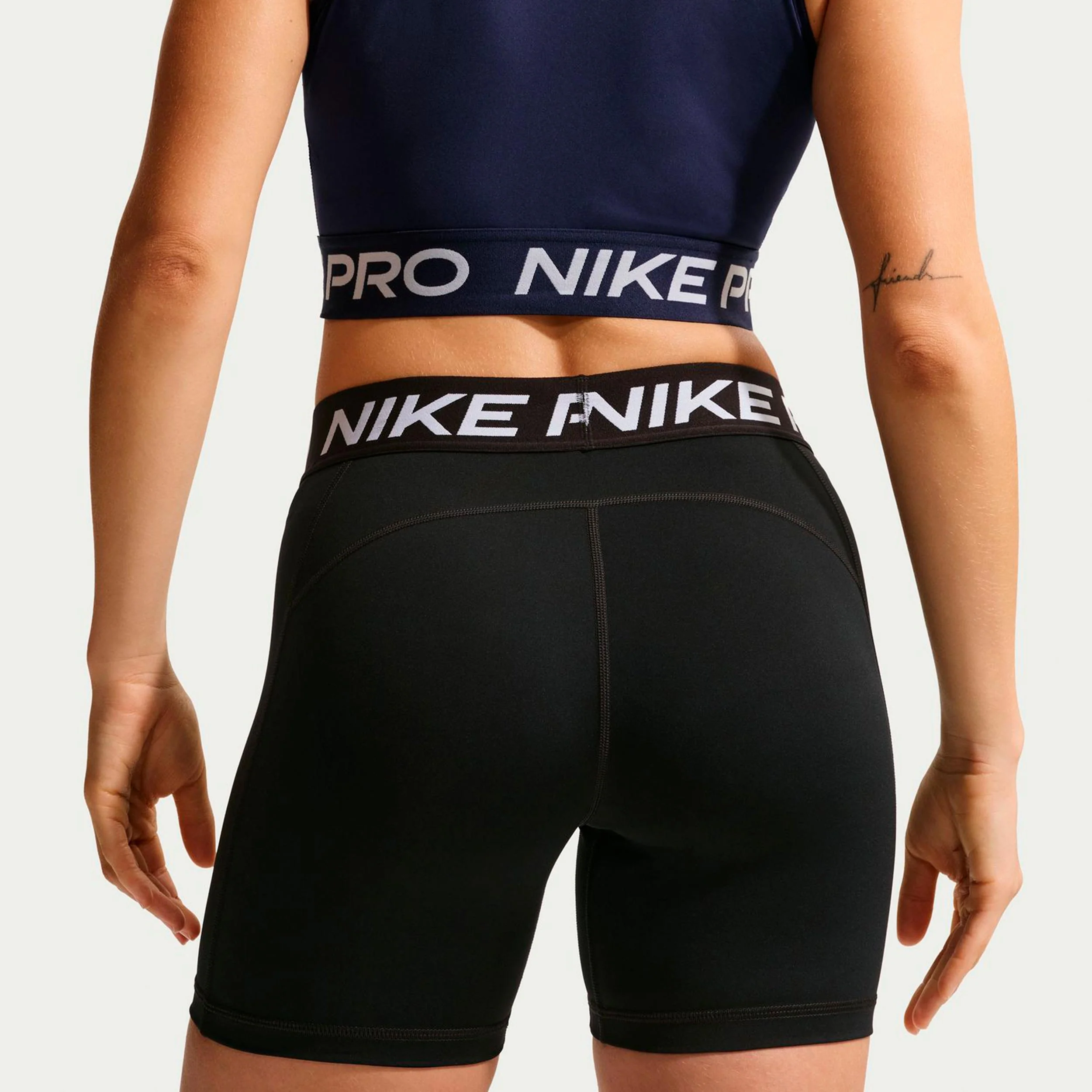 Dri-Fit 365 5in Shorts Mujeres-negro - Image 4