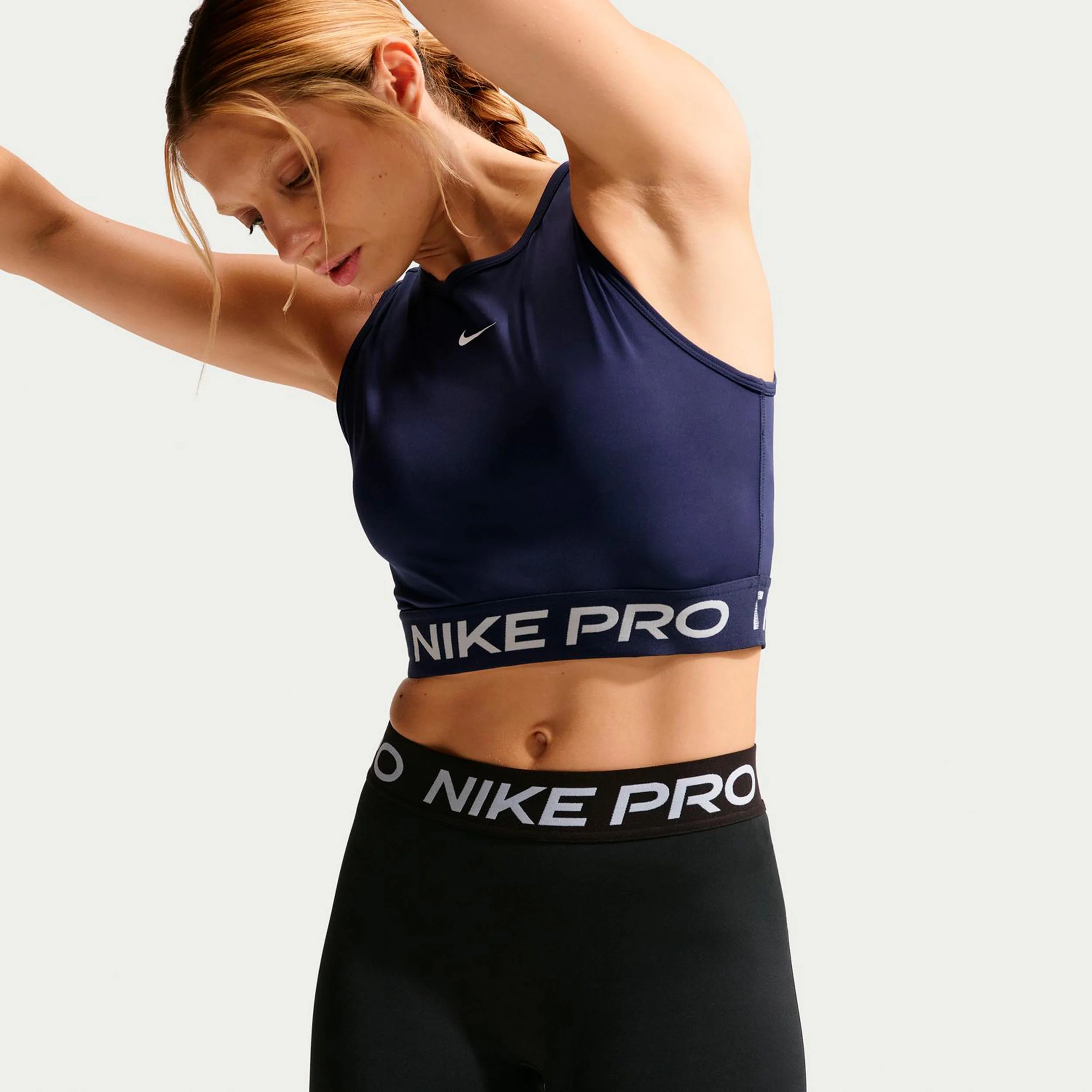 Dri-Fit 365 5in Shorts Mujeres-negro - Image 6