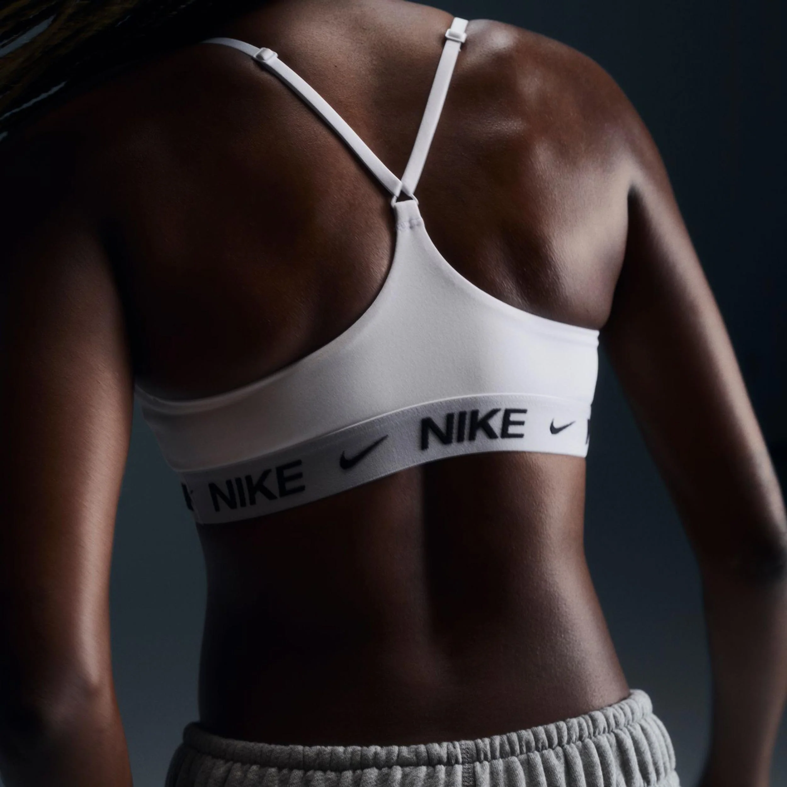 Dri-Fit INDY LGT Support Sujetador deportivo Mujeres-blanco, negro - Image 5