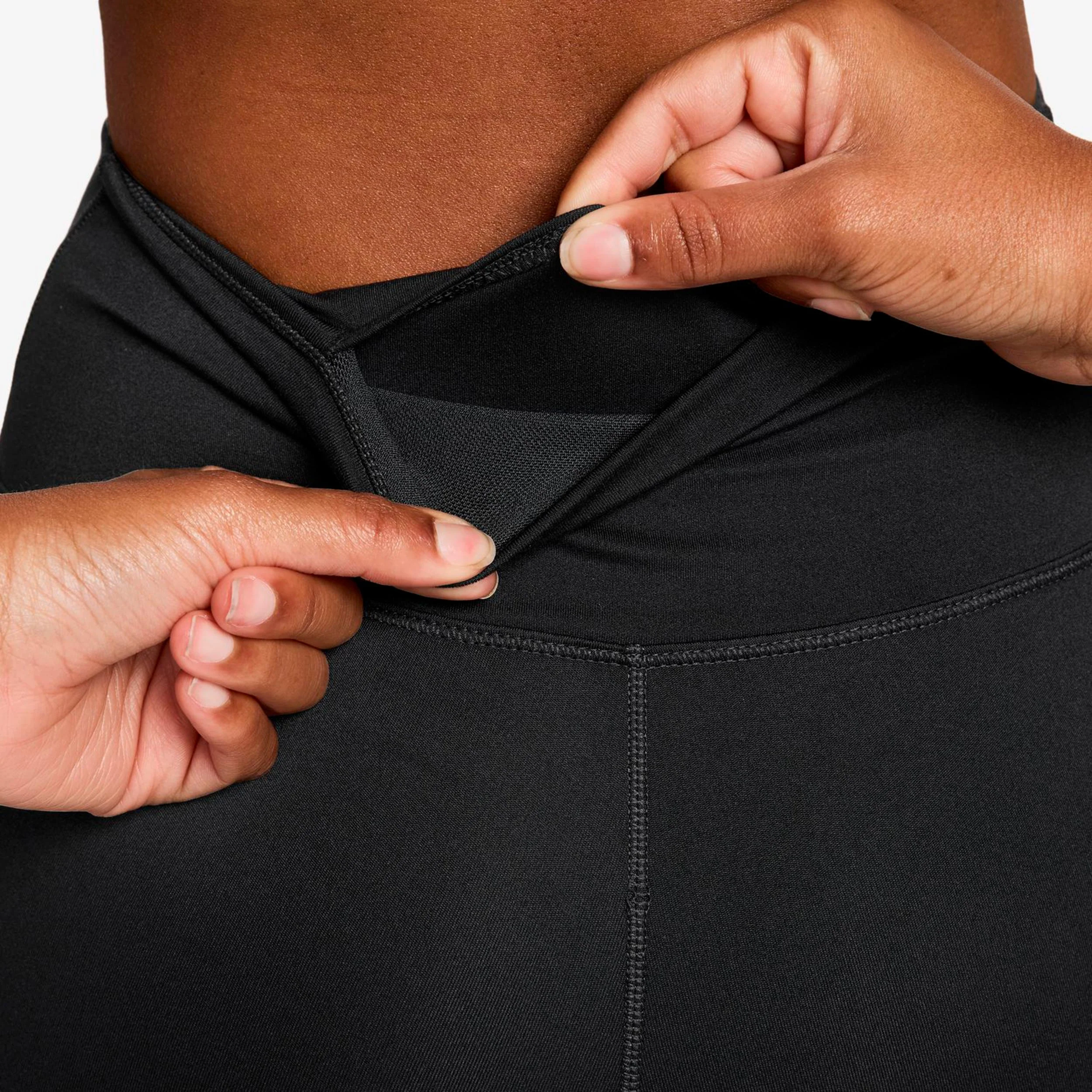 Dri-Fit One High Rise Malla Mujeres-negro - Image 7