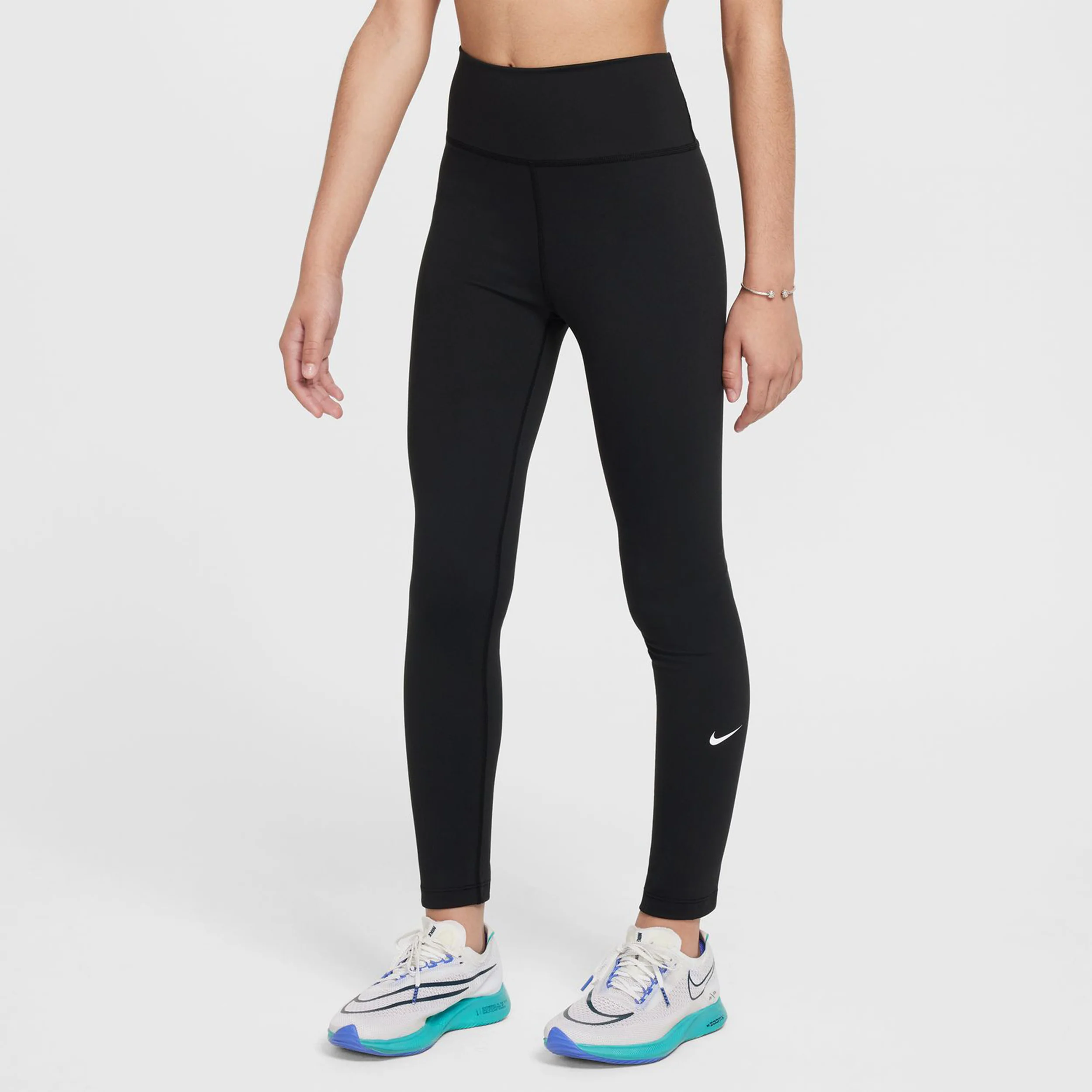 Dri-Fit One Malla Chicas-Negro,Blanco - Image 4