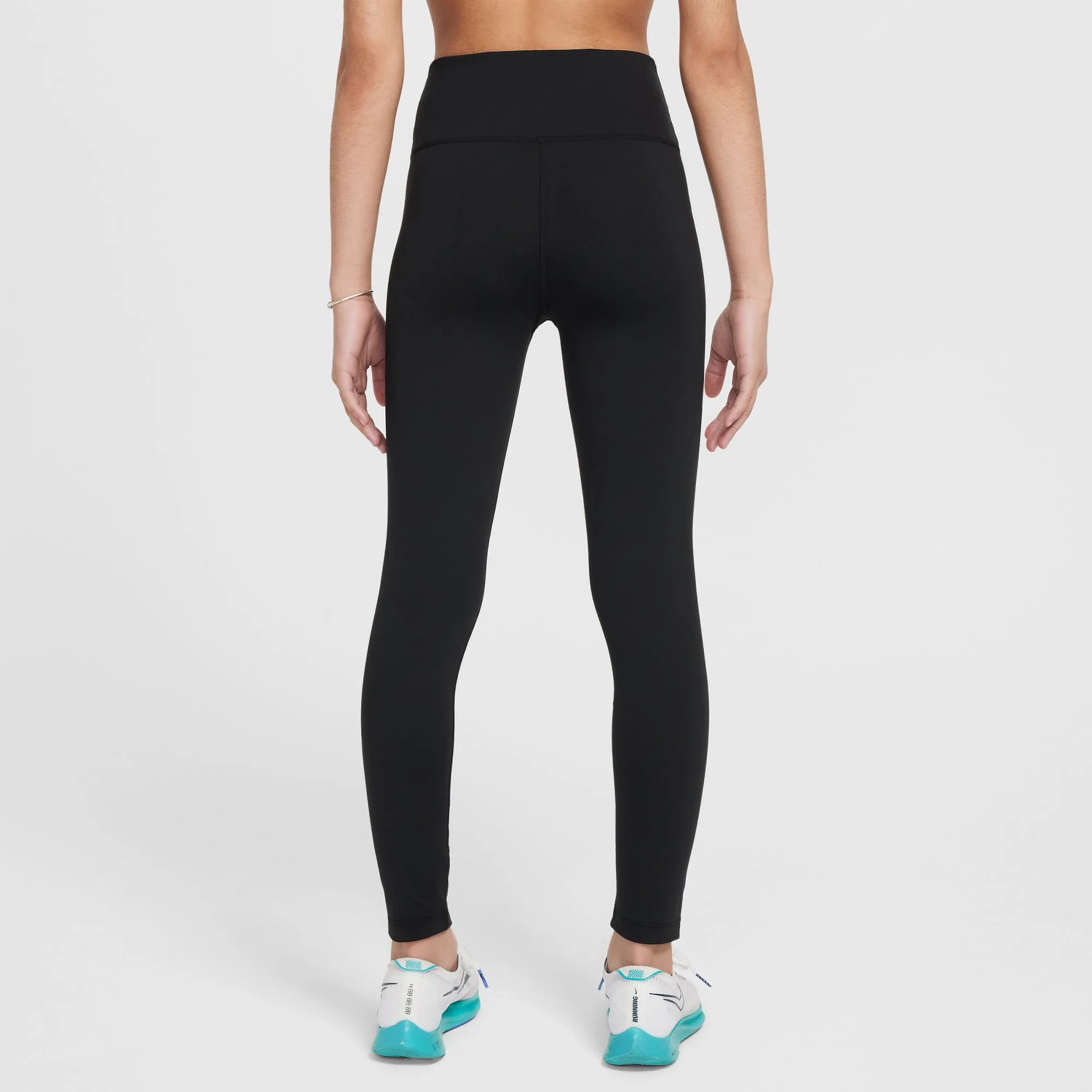 Dri-Fit One Malla Chicas-Negro,Blanco - Image 5