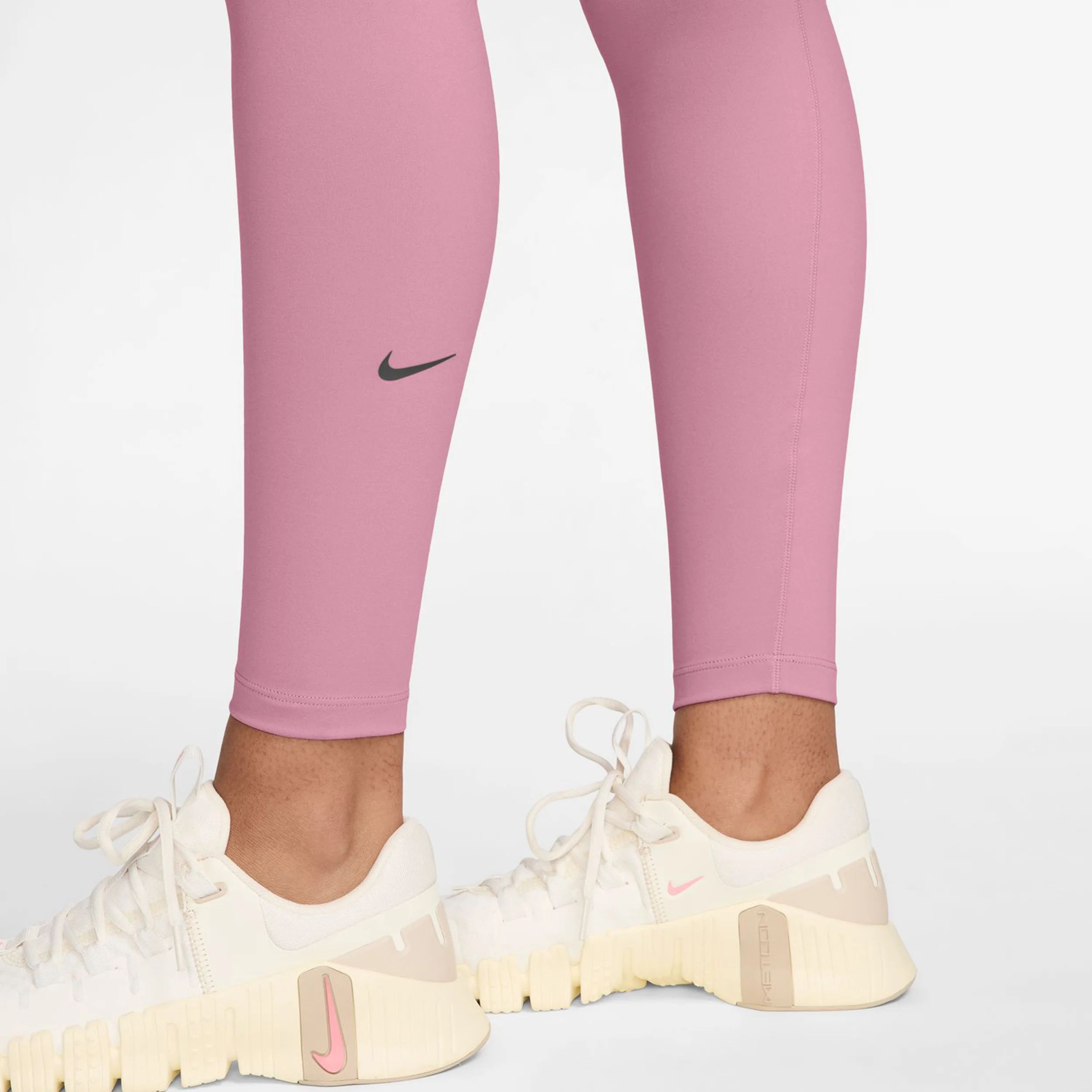 Dri-Fit One Malla Mujeres-Rosa,Negro - Image 5