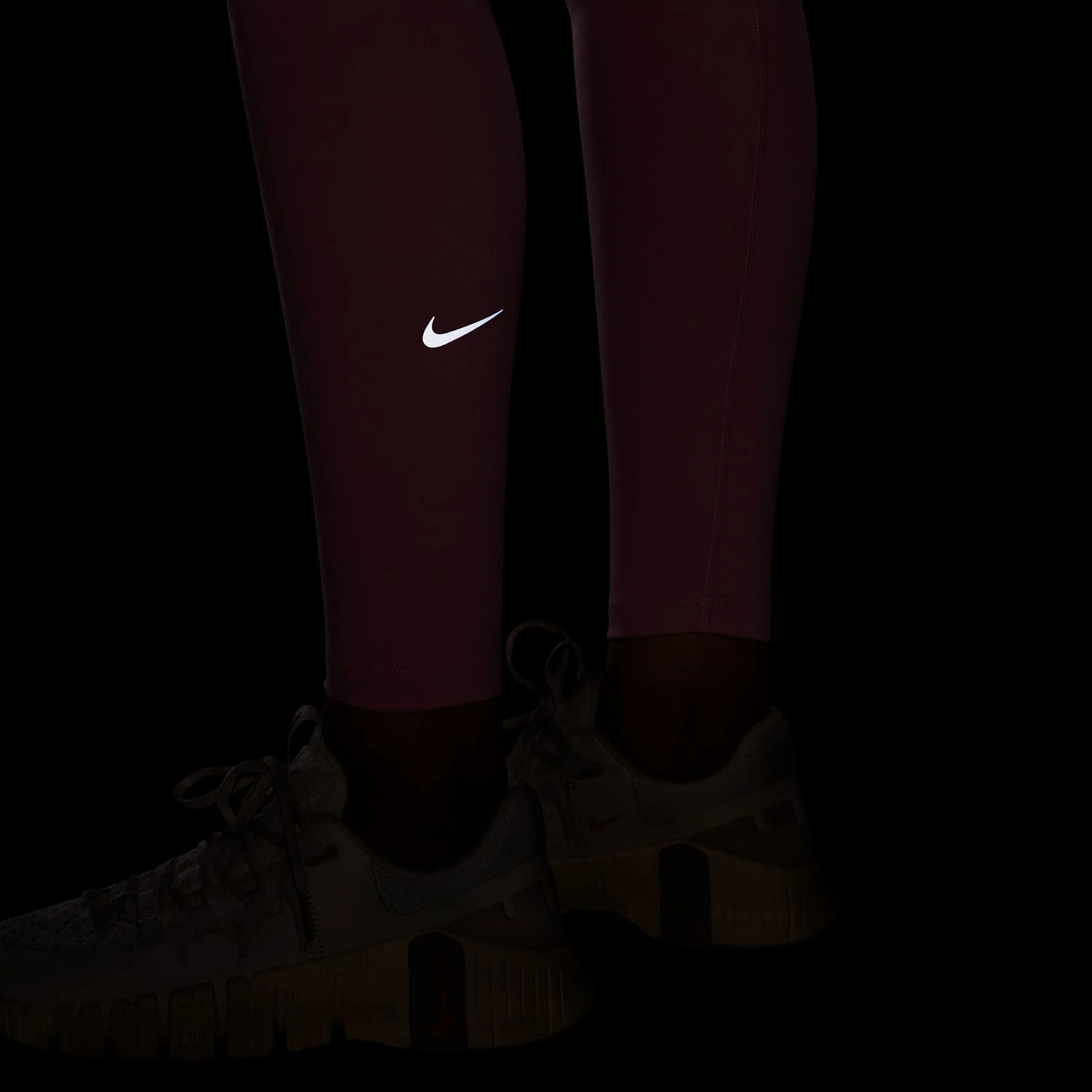 Dri-Fit One Malla Mujeres-Rosa,Negro - Image 6
