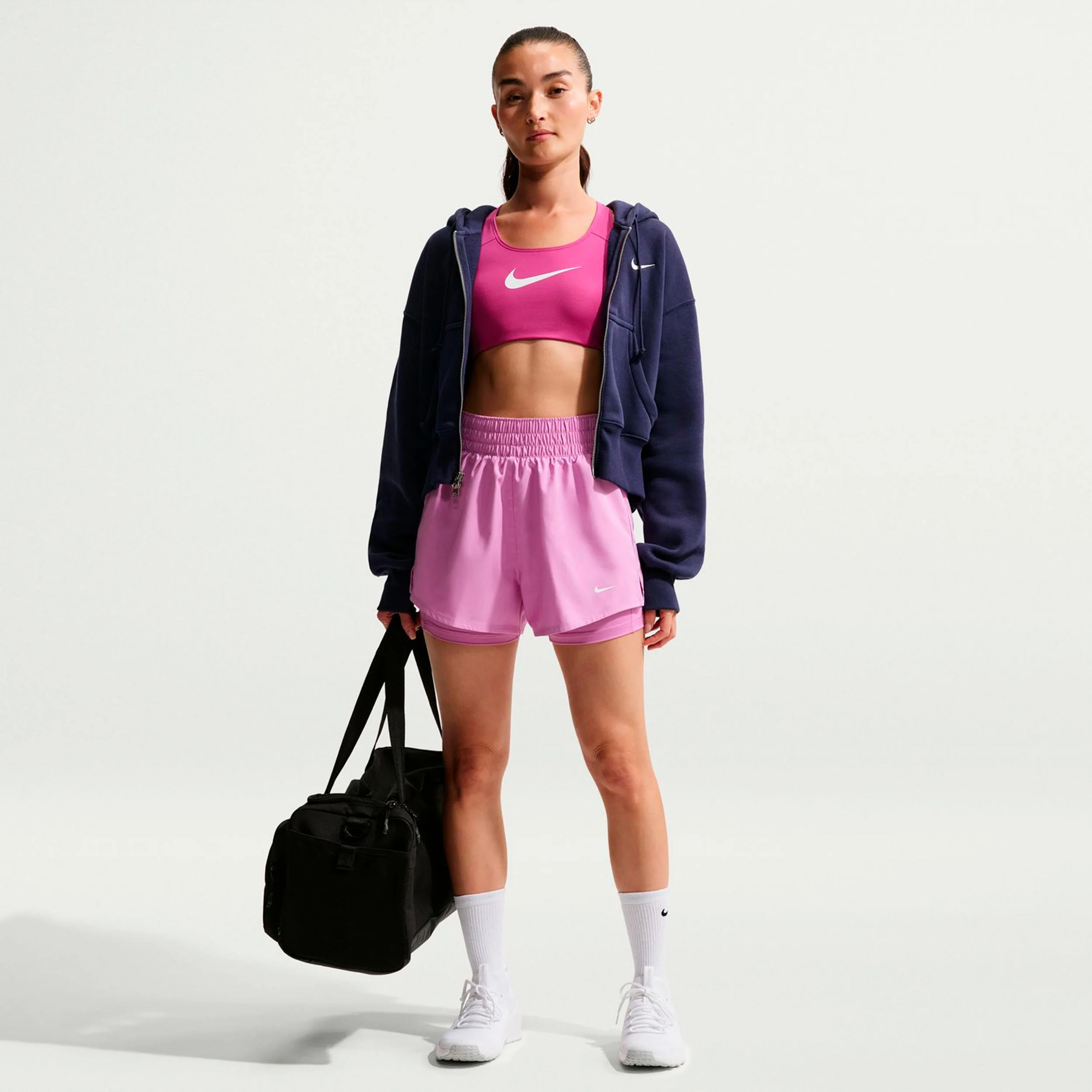 Dri-Fit One Mid Rise 2in1 3in Shorts Mujeres-morado, blanco - Image 2