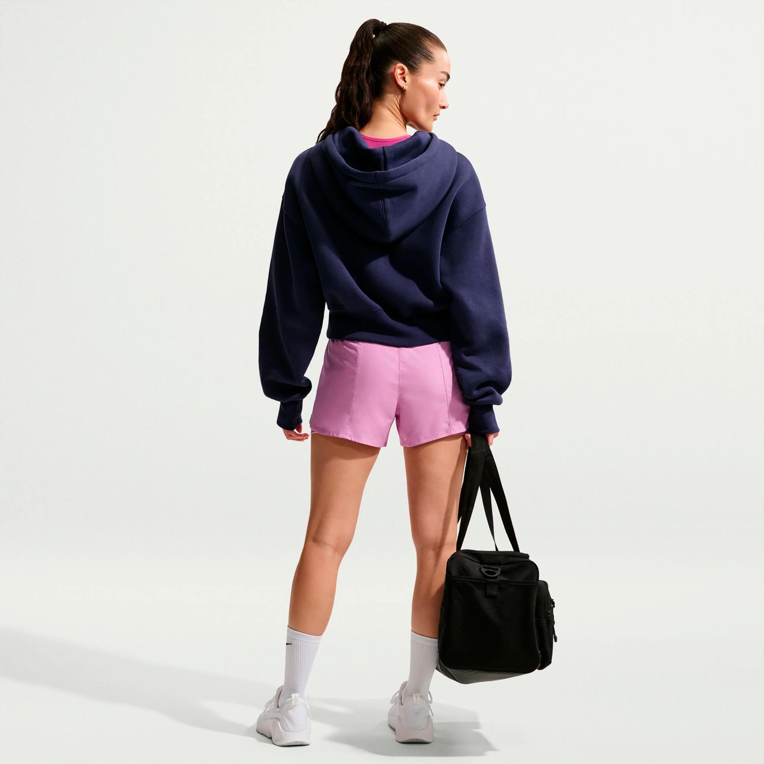 Dri-Fit One Mid Rise 2in1 3in Shorts Mujeres-morado, blanco - Image 3