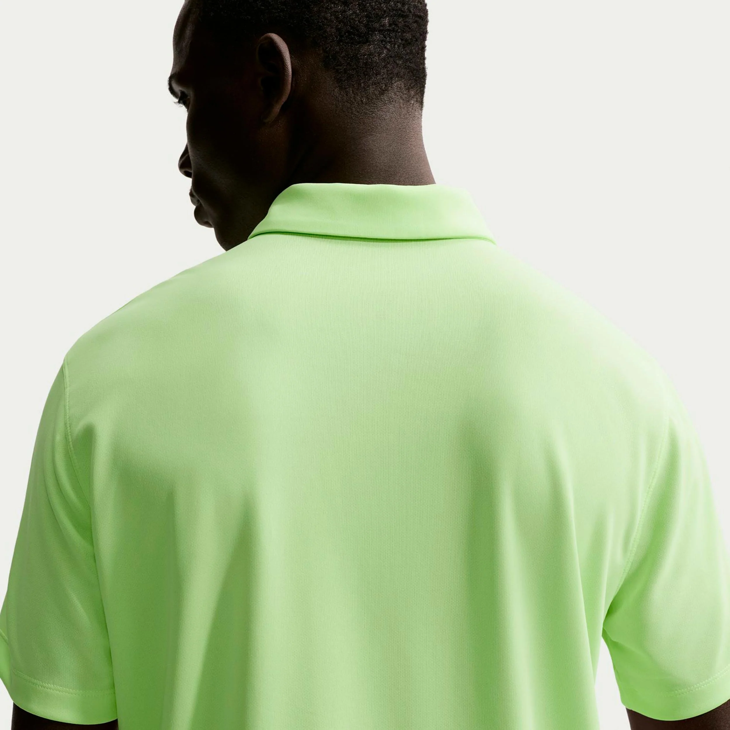 Dri-Fit Victory Court Solid Polo Hombres - lima - Image 4