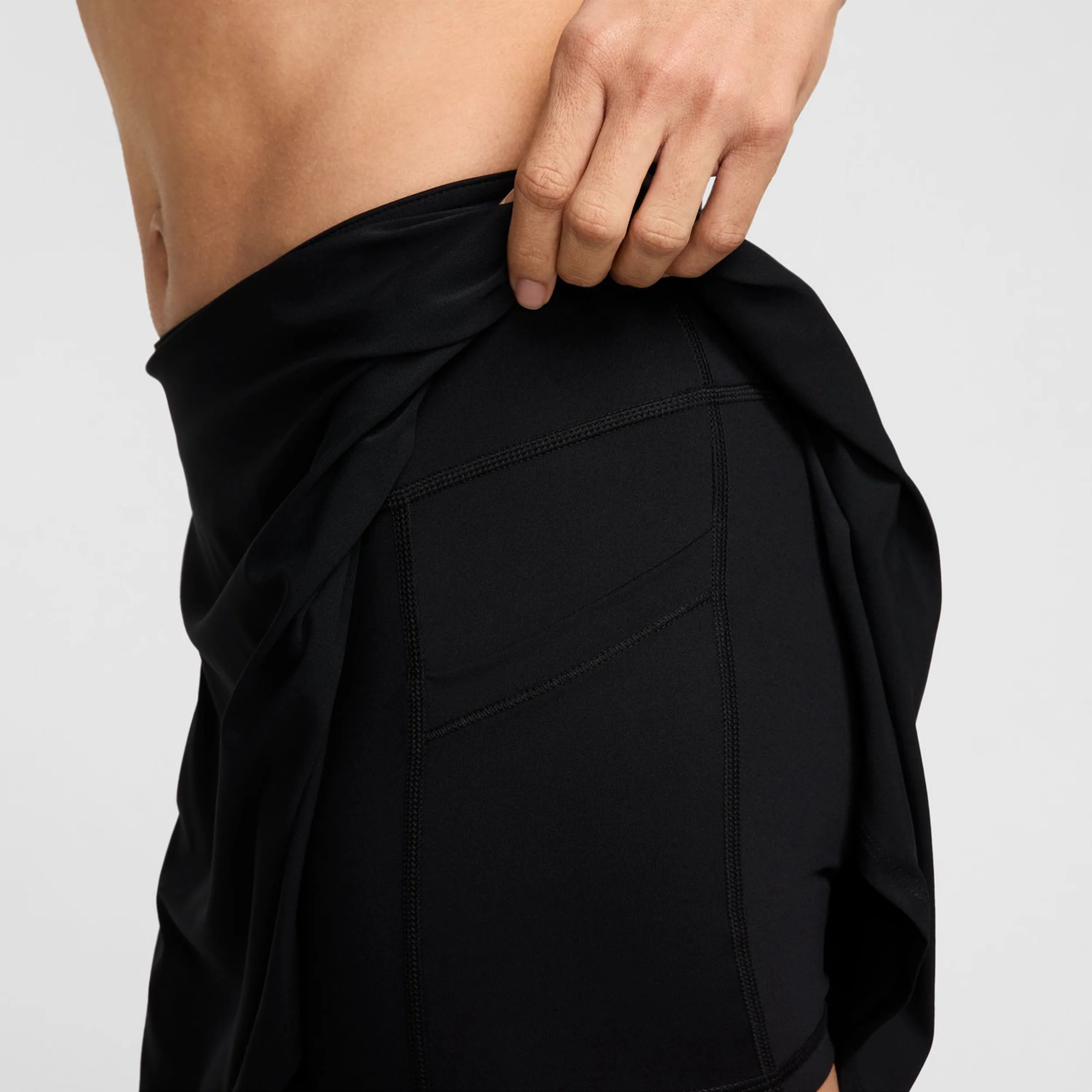 Dri-Fit Victory Flouncy Falda Mujeres-Negro,Blanco - Image 8