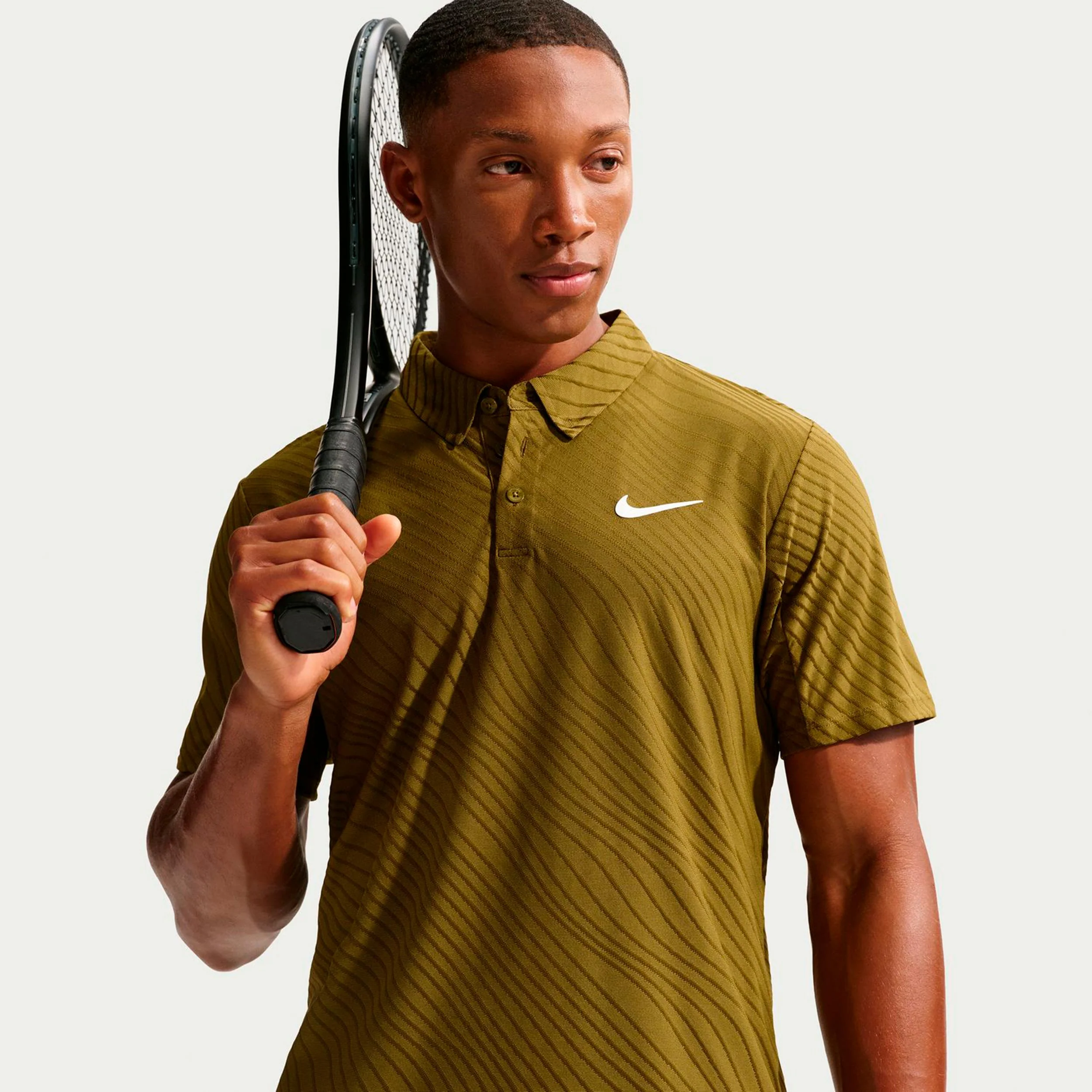 Jannik Sinner Court Dri-Fit Advantage Slam Polo Hombres-oliva, blanco - Image 6