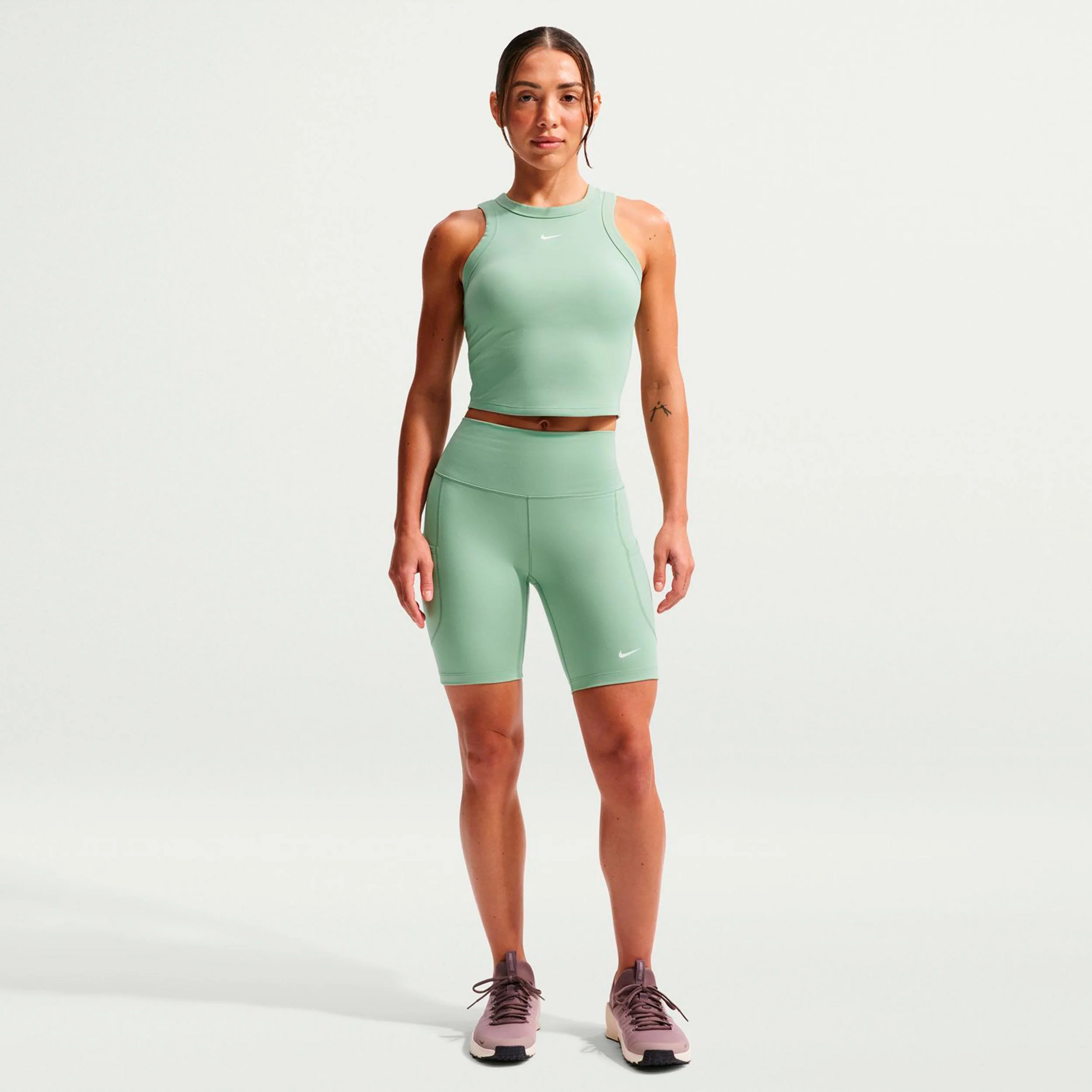 One Fitted Dri-Fit Crop Camiseta de tirantes Mujeres - salvia - Image 2