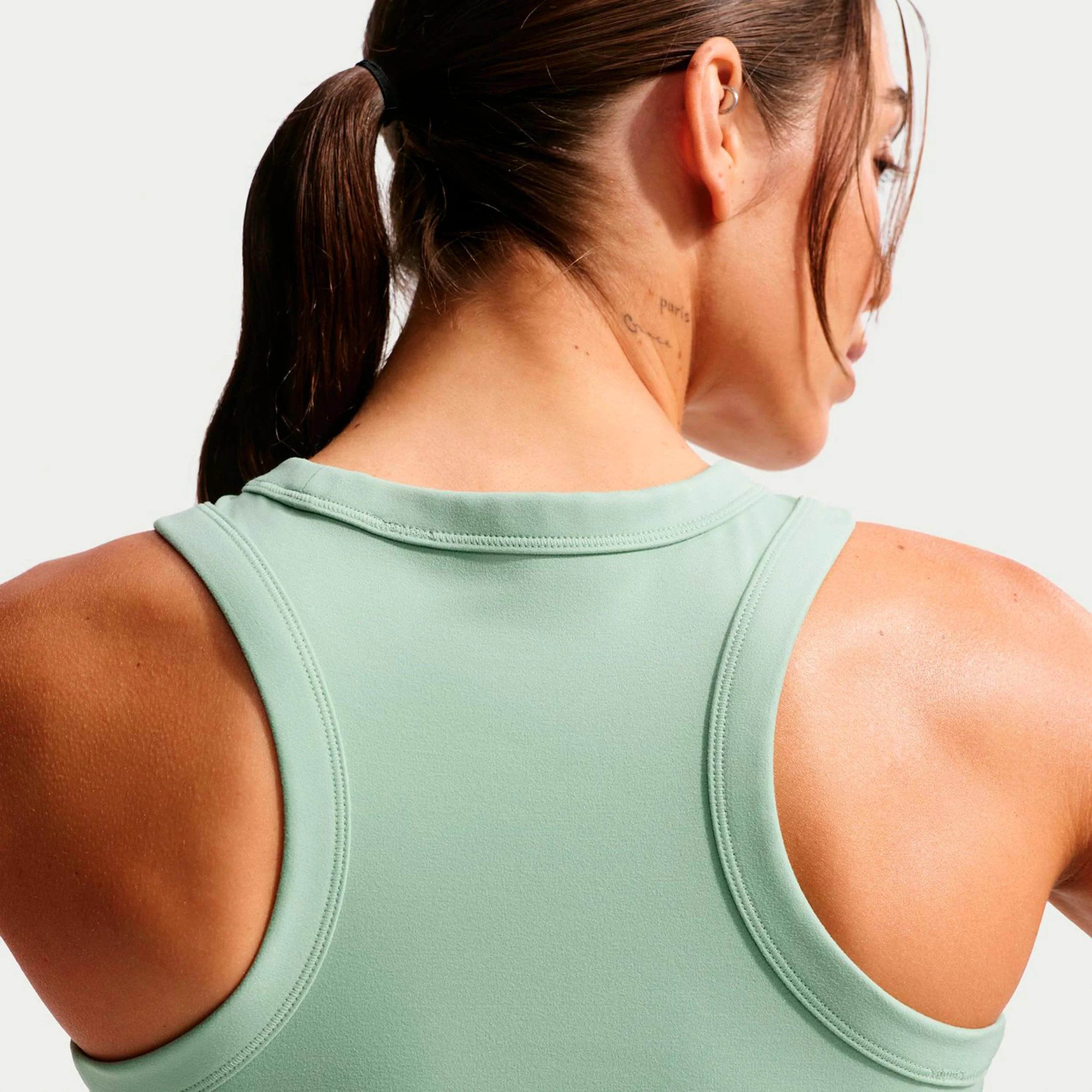One Fitted Dri-Fit Crop Camiseta de tirantes Mujeres - salvia - Image 4