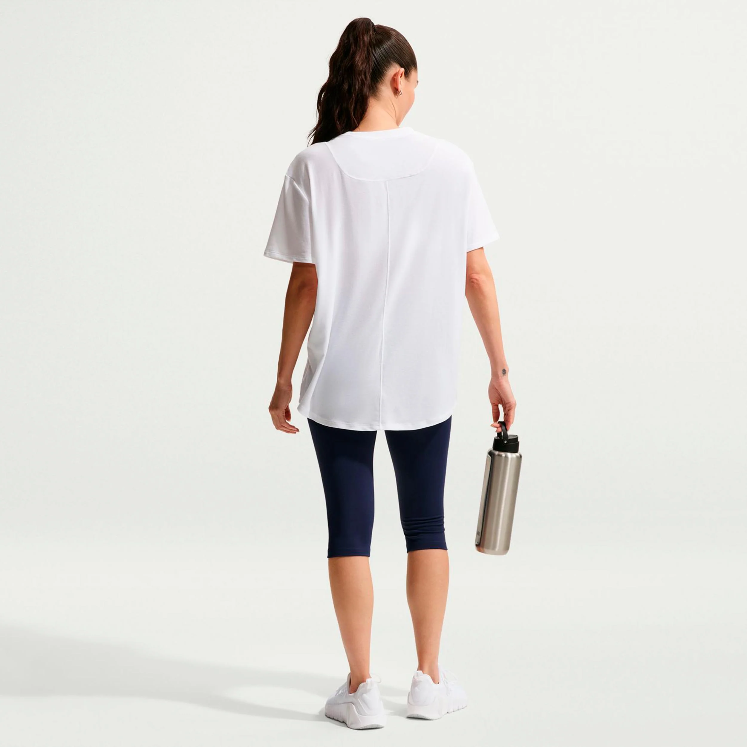 One Relaxed Dri-Fit Camiseta de manga corta Mujeres-blanco - Image 3