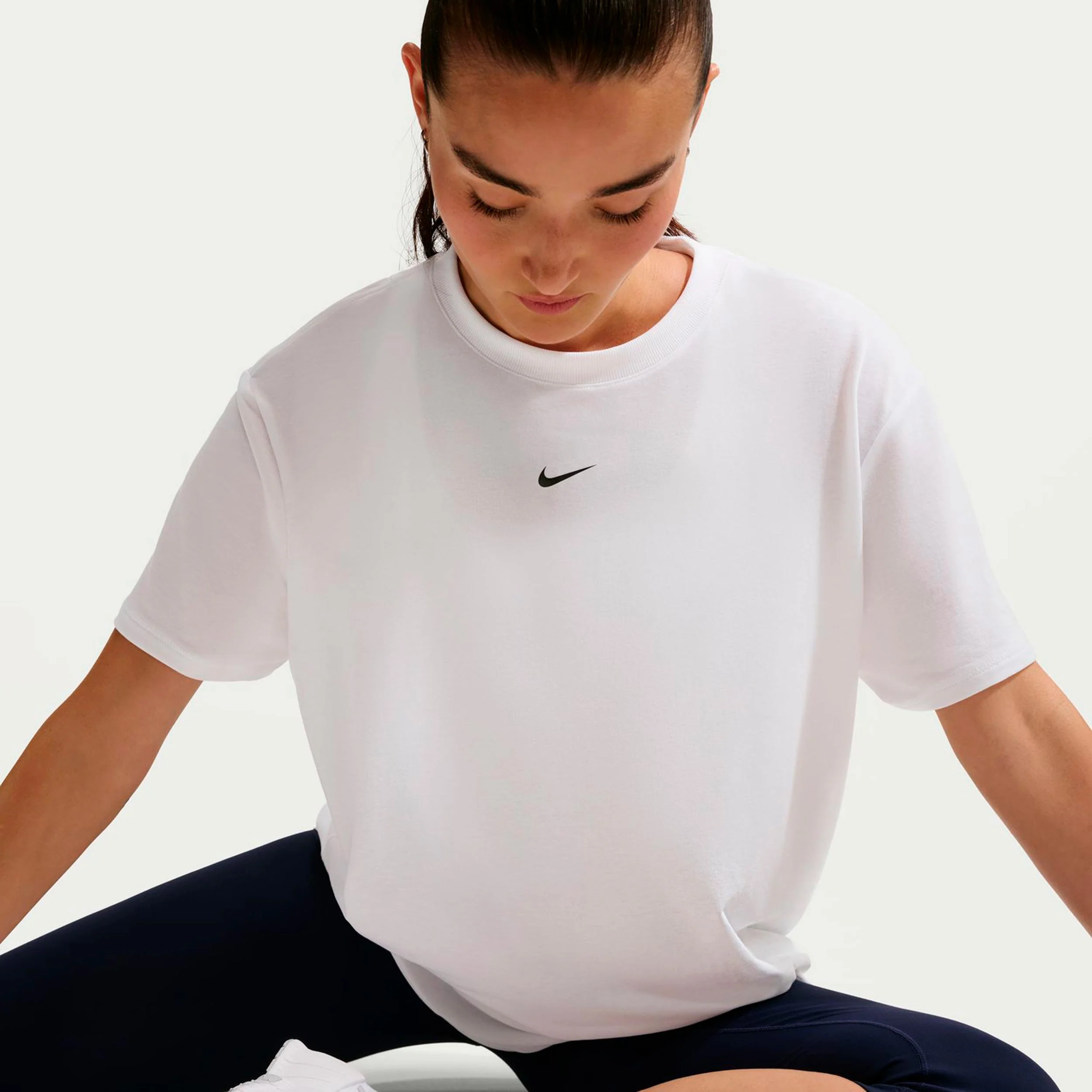 One Relaxed Dri-Fit Camiseta de manga corta Mujeres-blanco - Image 5