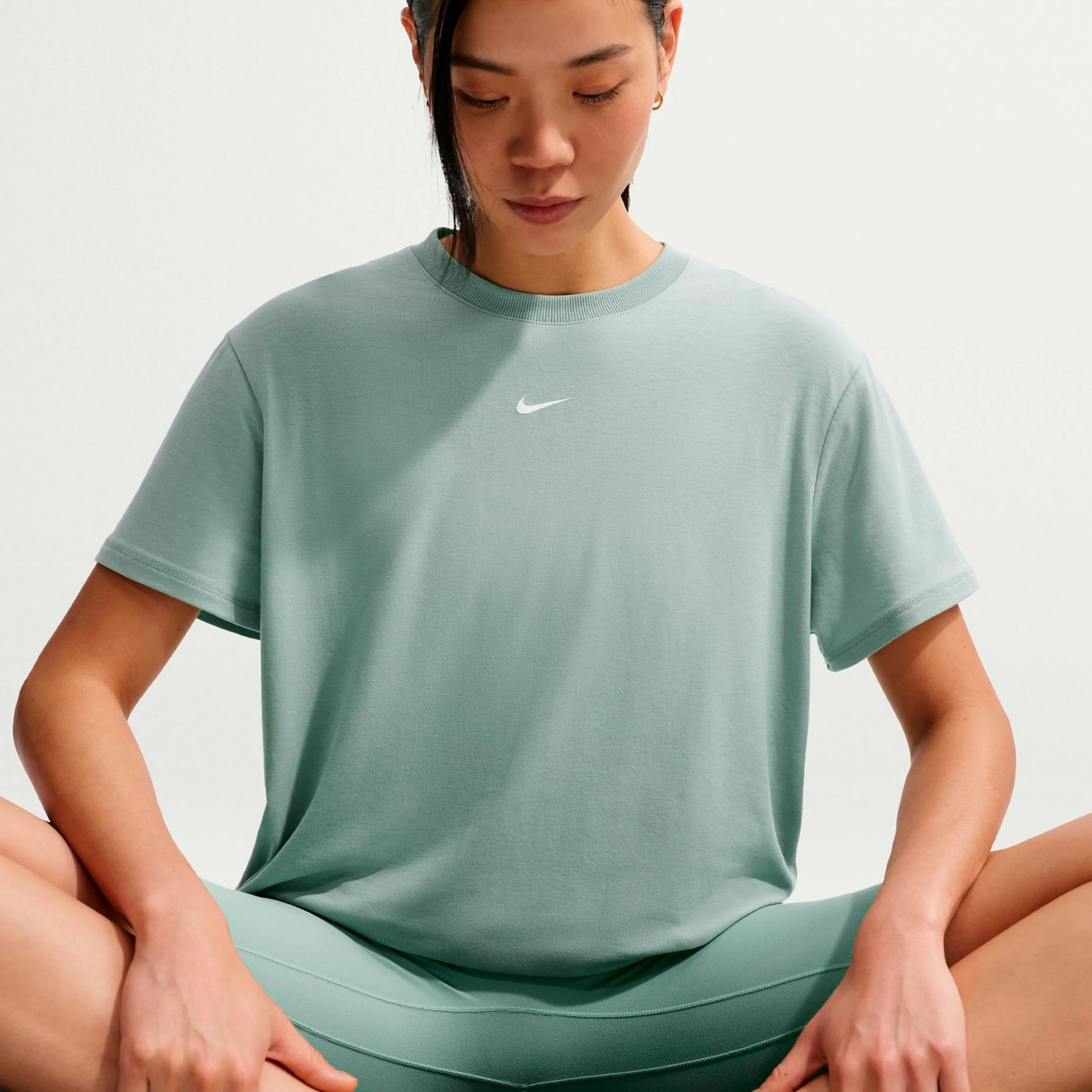 One Relaxed Dri-Fit Camiseta de manga corta Mujeres - salvia - Image 4