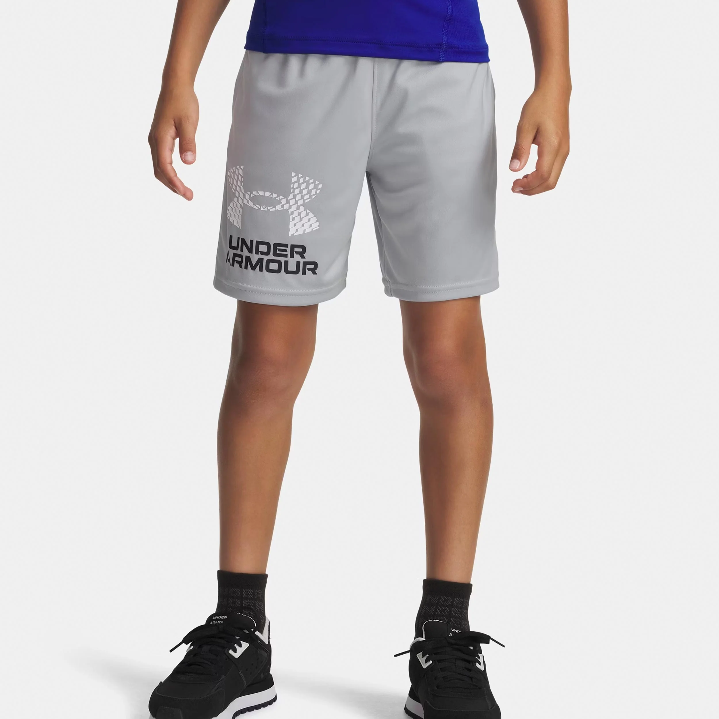 Tech Logo Shorts Chicos-gris, blanco - Image 3